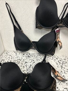 Maidenform Black Lace Push-Up Bra Duo